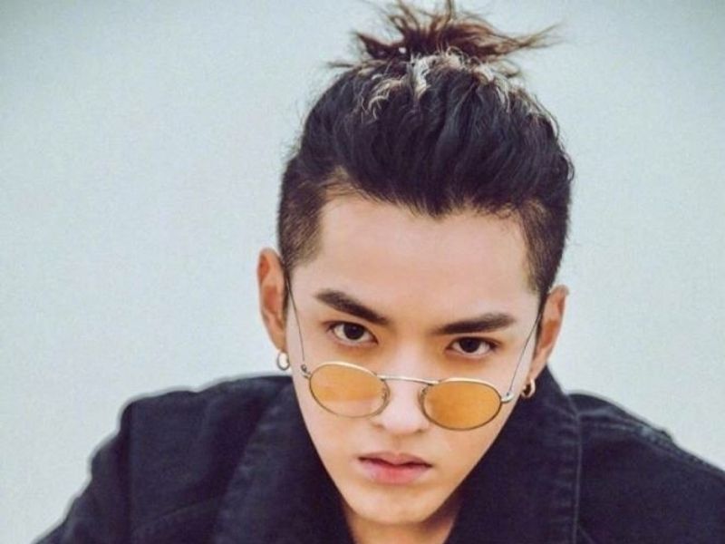 Tóc dài cột đỉnh đầu Man Bun