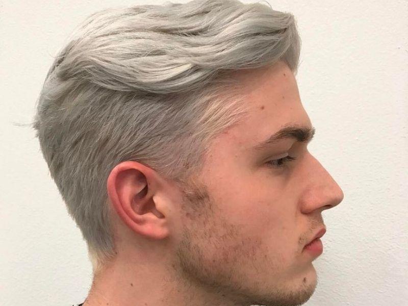 Masculine silver hair for dark-skinned men