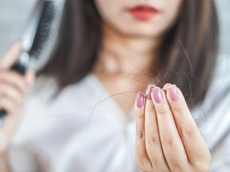 cách chăm sóc tóc rụng giúp tóc mọc dày và óng ả hơn